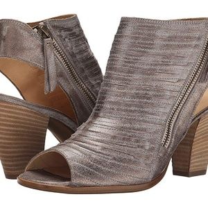 Paul green peep toe bootie